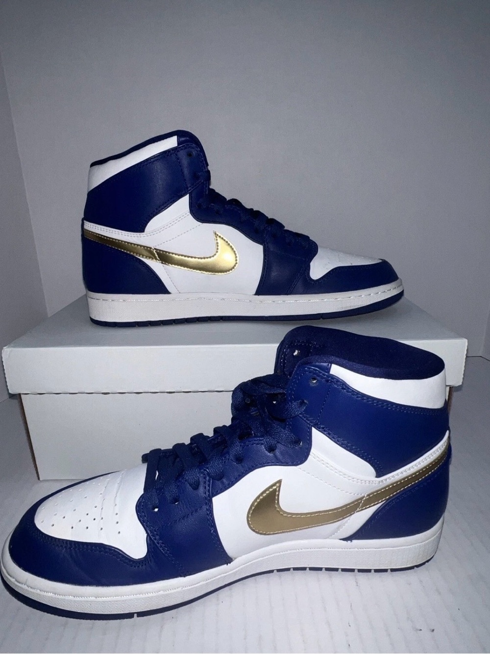 Size 10 - Air Jordan 1 Retro High Gold Medal